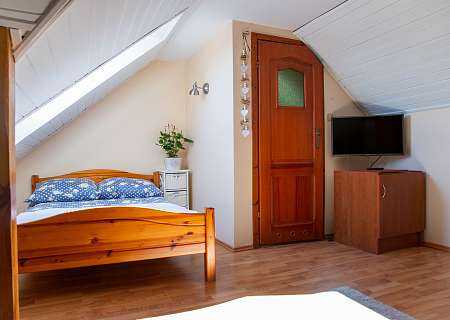 Pokój trzyosobowy poddasze